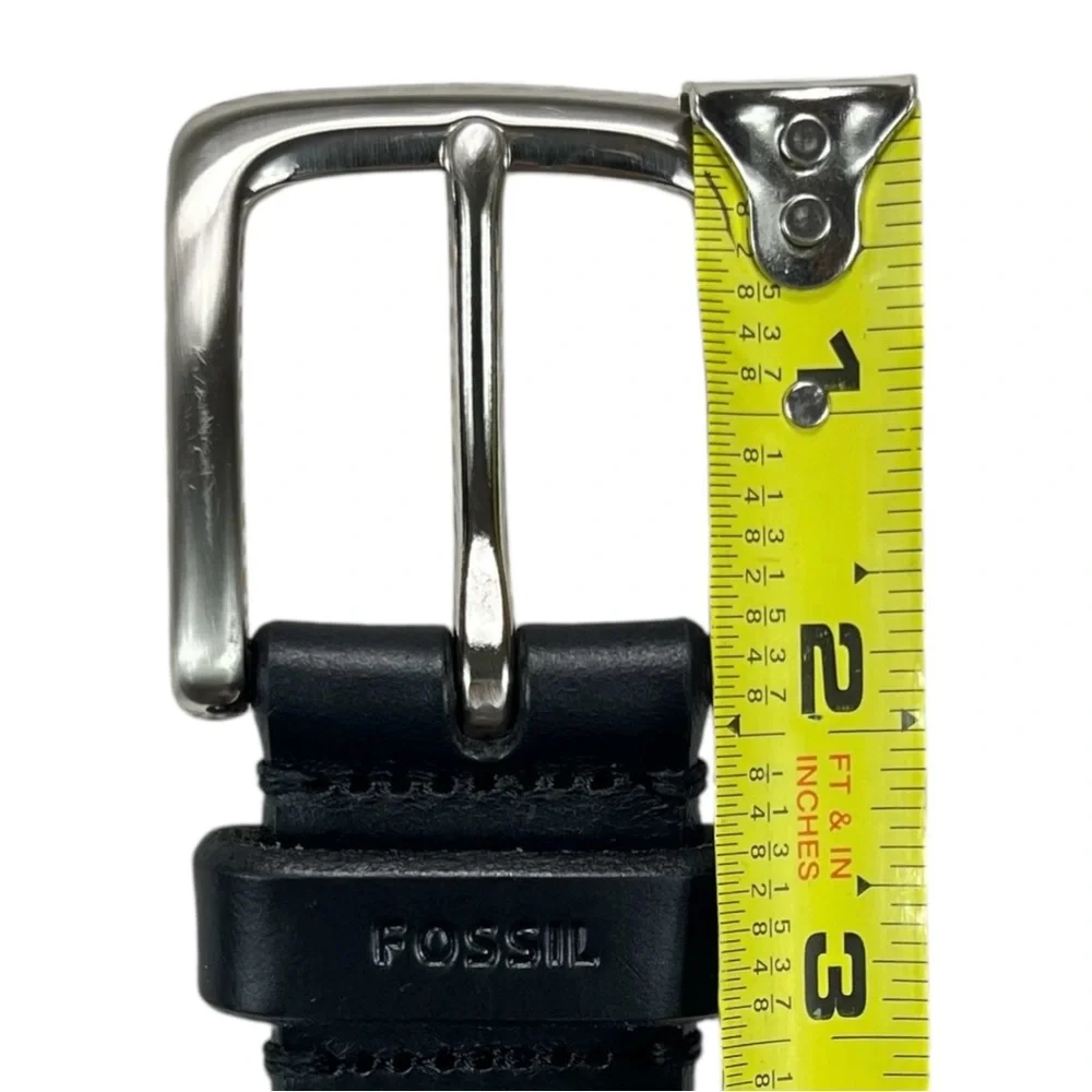Fossil Men’s Leather Belt Black Size 42 Genuine Leather Silver Buckle‎